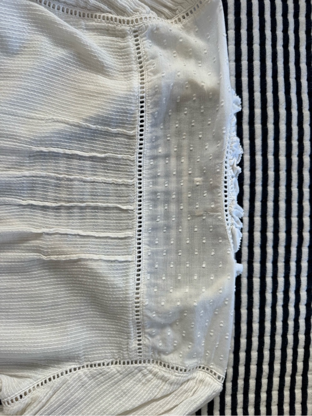 Faherty Cream Ruffled Split-Neck Blouse 100% cotton - Picture 10 of 10